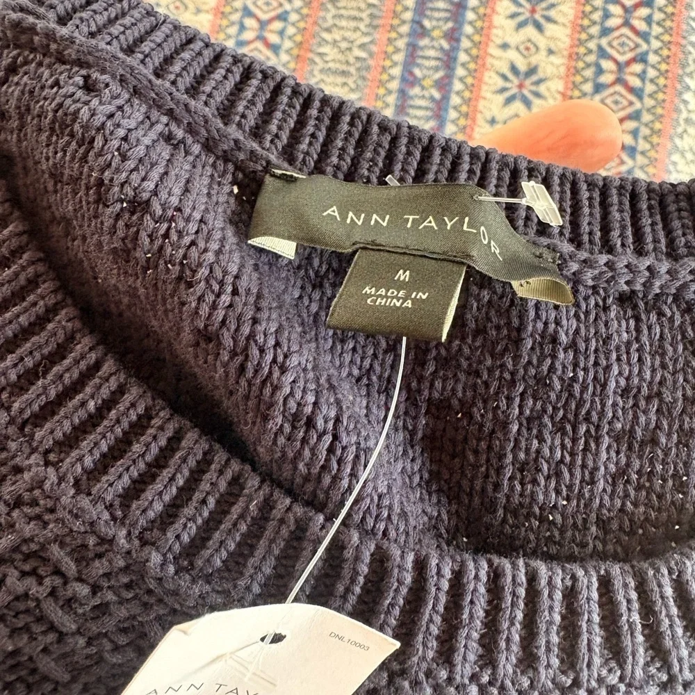 NWT Ann Taylor Navy Sleeveless Knit Sweater Fringe Hem size M
